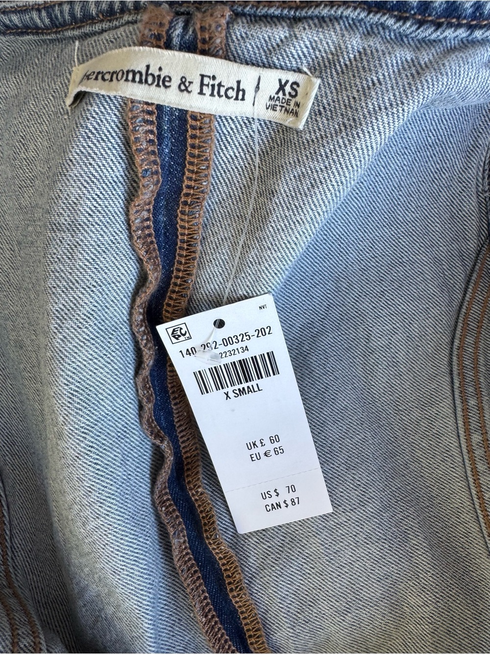 Abercrombie & Fitch Light Blue Denim Tie-Front Tank - Picture 3 of 6